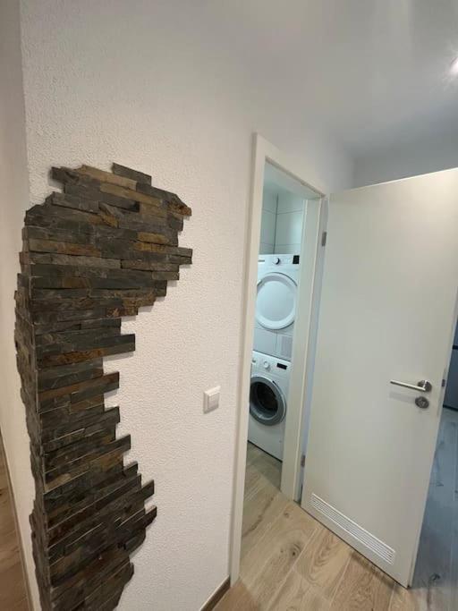 Familienwohnung Neben Dem See,Messe Und Europapark オフェンブルク エクステリア 写真