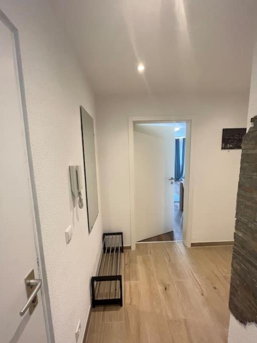 Familienwohnung Neben Dem See,Messe Und Europapark オフェンブルク エクステリア 写真