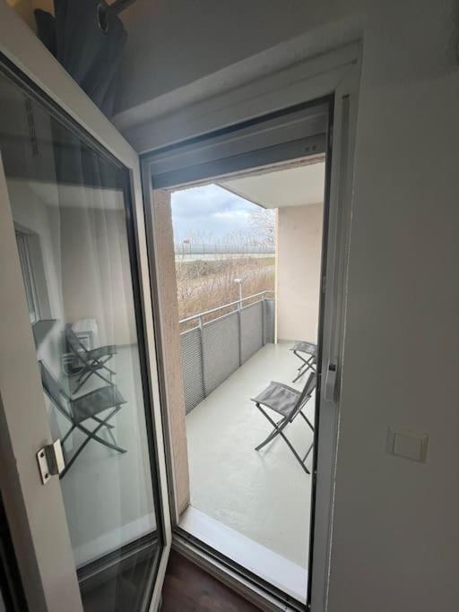 Familienwohnung Neben Dem See,Messe Und Europapark オフェンブルク エクステリア 写真