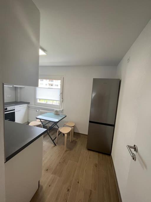 Familienwohnung Neben Dem See,Messe Und Europapark オフェンブルク エクステリア 写真